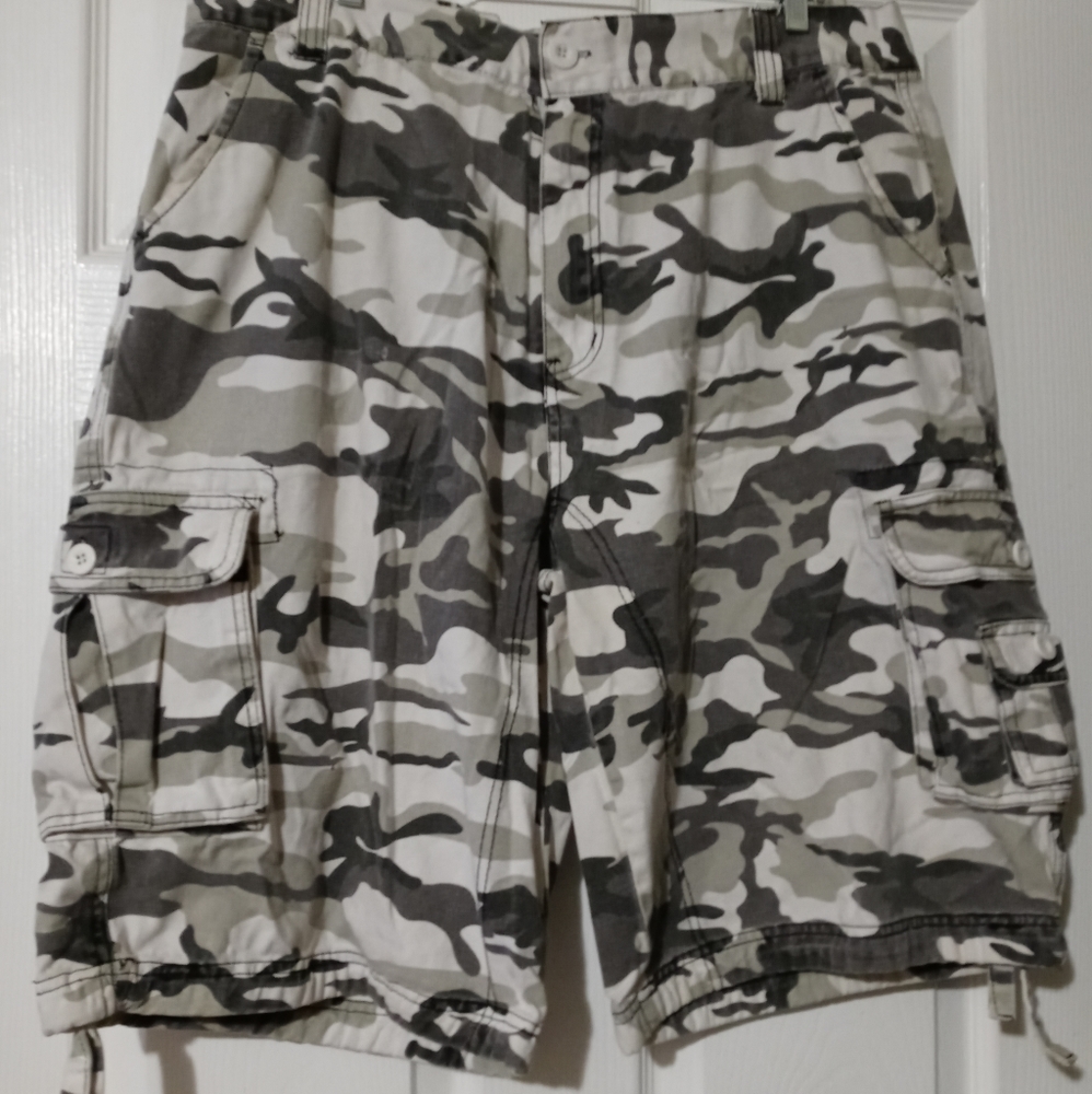 🚢🎣KNOCKOUT CARGO JEAN SHORTS🆕🚚